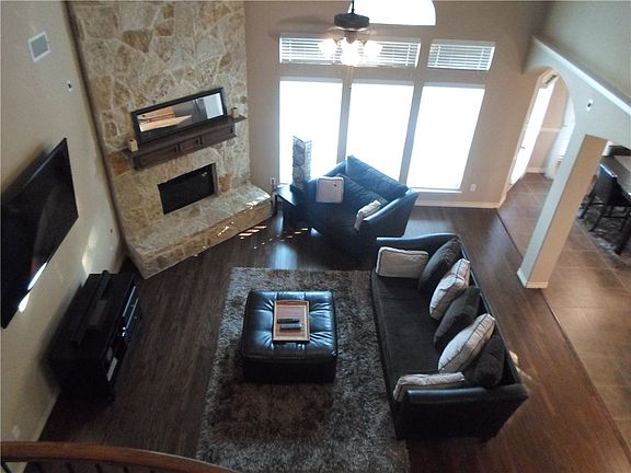 3rd image of 5509 Treemont Dr