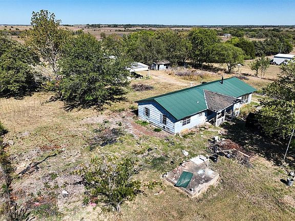 3rd image of 2732 State Highway 19