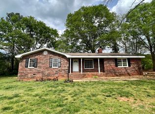 5940 Maysville Rd, Commerce, GA 30529