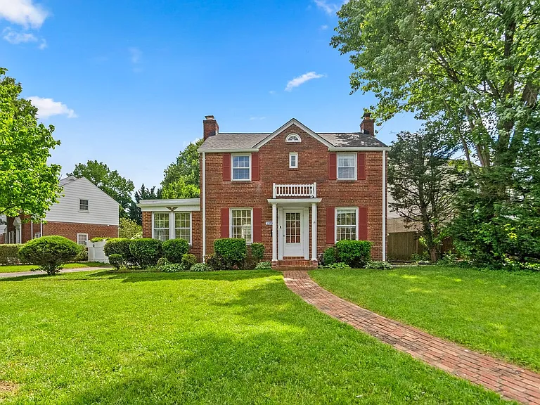 2200 Windham Ln — Photo 35