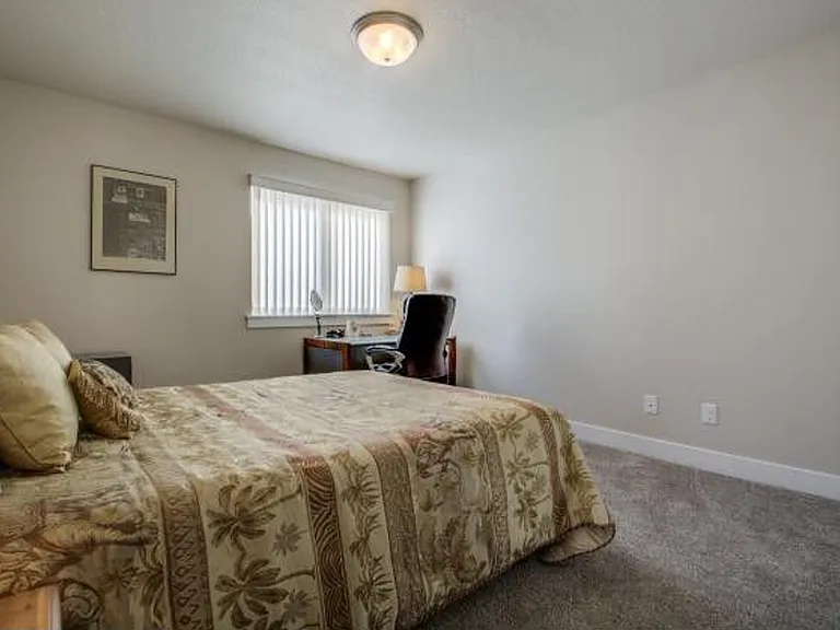 461 E Windy Garden Ln — Photo 8