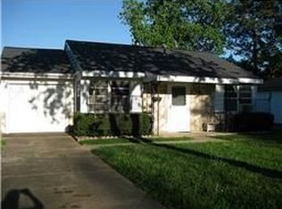 409 Evans St, Angleton, TX 77515