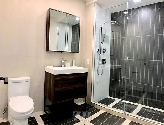 Rented by Zjama Realty Corp | media 12