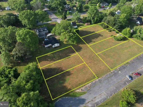 1 Sunrise Ave, Ridgely, MD 21660