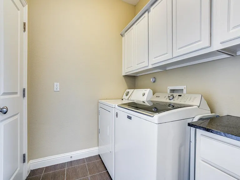 2606 N Henderson Ave #D — Photo 14