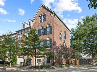 349 Livermore La, Alexandria, VA 22304