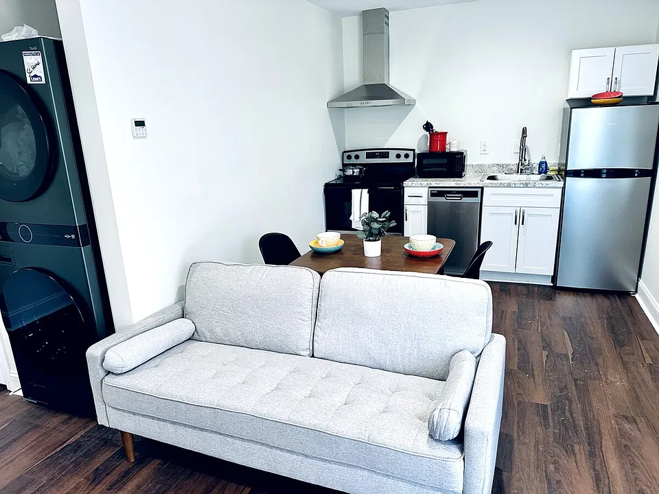 107 David St #ID1234782P