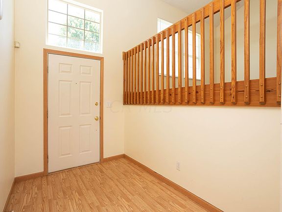 3rd image of 109 Barry Knoll Dr