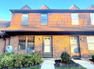 16 Quail Run Dr, Monroe Township, NJ 08831