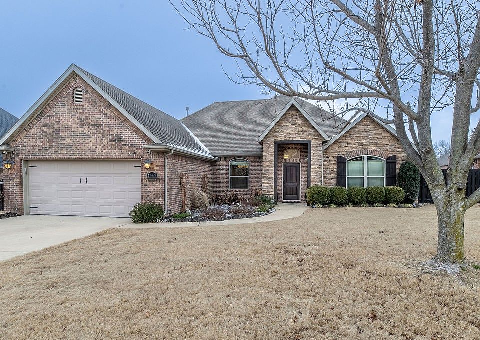 1st image of 4667 N Rockledge Dr
