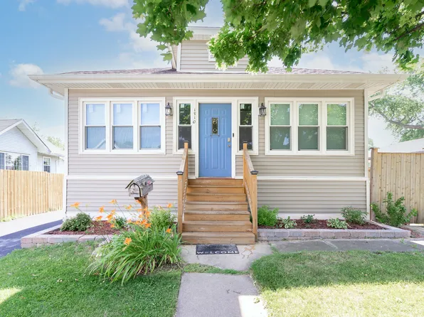 1310 Dearborn St, Joliet, IL 60435