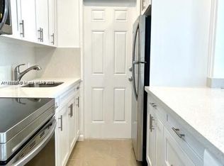 780 81st St APT 10, Miami Beach, FL 33141