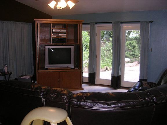 4th image of 185 Sugar Tree Ln