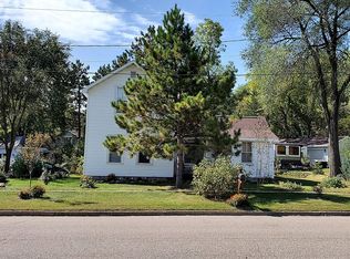 136 Oakdale Rd, Camp Douglas, WI 54618