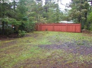 261 Outer Dr, Florence, OR 97439