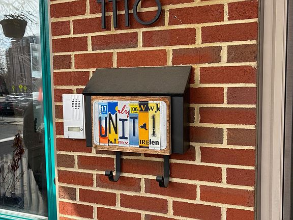 Welcome to 1110 Staples St NE