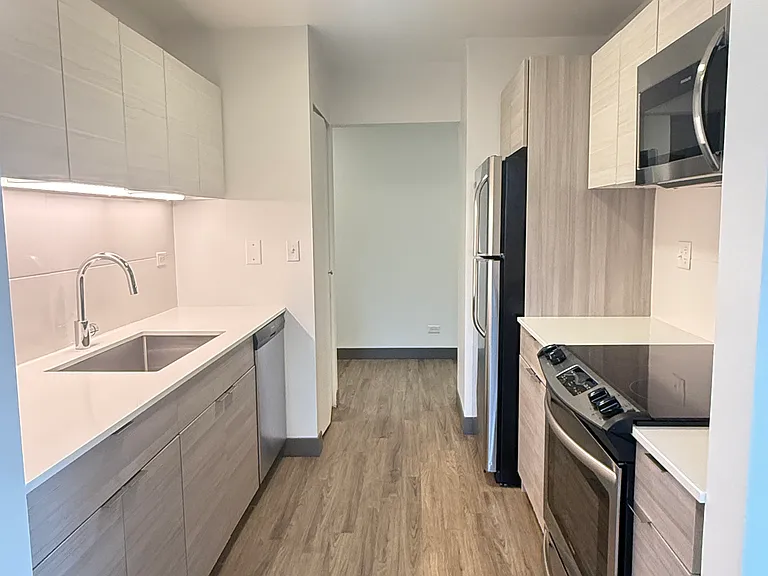 400 E Ohio St #2211 — Photo 1