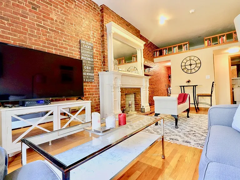 130 W 74th St #2A — Photo 1