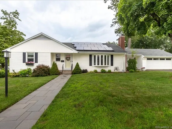 66 Brightview Drive, West Hartford, CT 06117