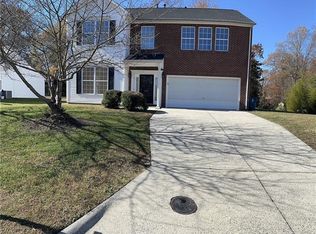 2200 Lannigan Dr, Greensboro, NC 27406
