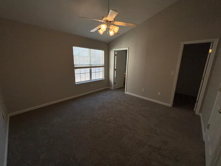 203 Heritage Creek Way — Photo 10