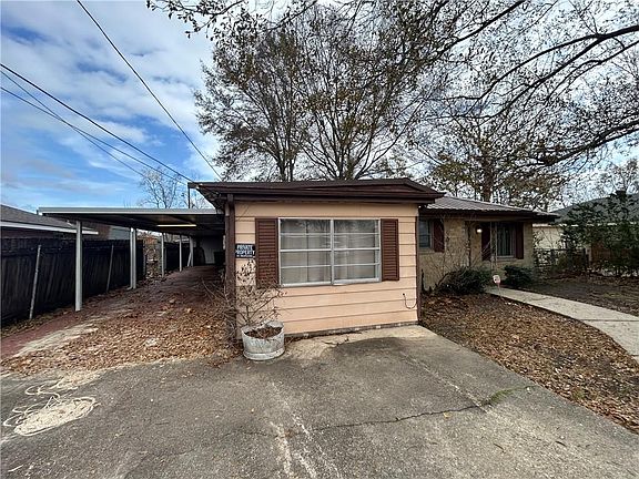 2nd image of 204 Magnolia Ave