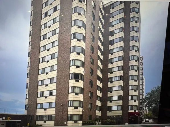 7337 S South Shore Dr APT 708, Chicago, IL 60649