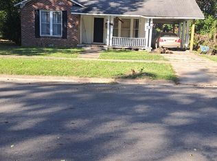 1811 E Maple St, Humboldt, TN 38343