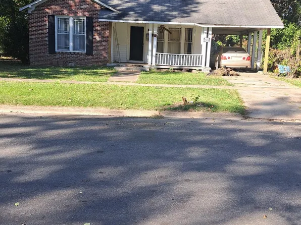 1811 E Maple St, Humboldt, TN 38343
