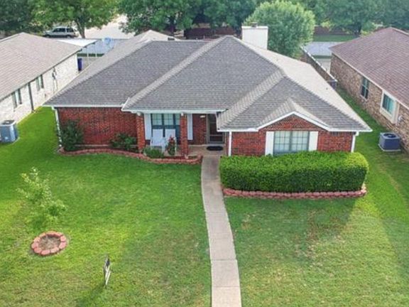 2nd image of 3110 Andrea Ln