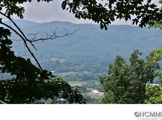14 Parkway View Ln, Penrose, NC 28766