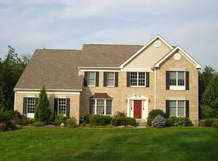 72 Fairview St, Holliston, MA 01746