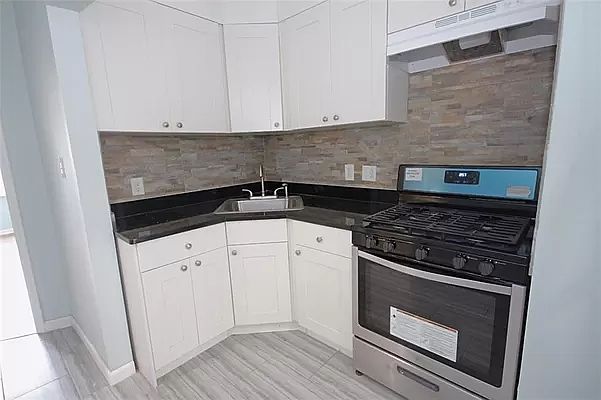 1st image of 1733 E 55th St #1