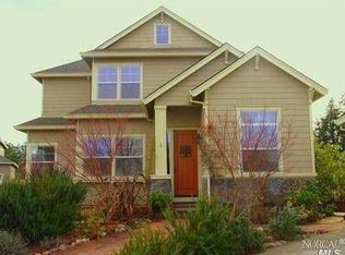 979 Jasmine Ct, Healdsburg, CA 95448