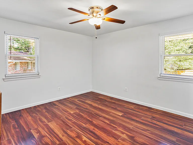 4227 University Dr — Photo 31