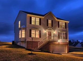 145 Leah Ln, Spring Grove, PA 17362