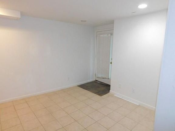 4th image of 1742 Monroe Dr NE APT C
