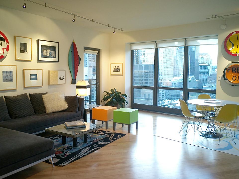 1st image of 130 N Garland Ct APT 2802