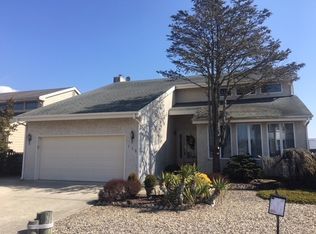 115 W Jefferson Ave, Wildwood Crest, NJ 08260