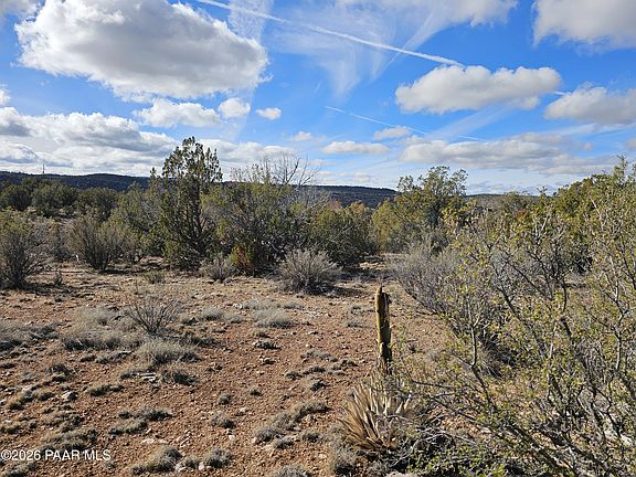 3rd image of 30022 W Amalia Rd