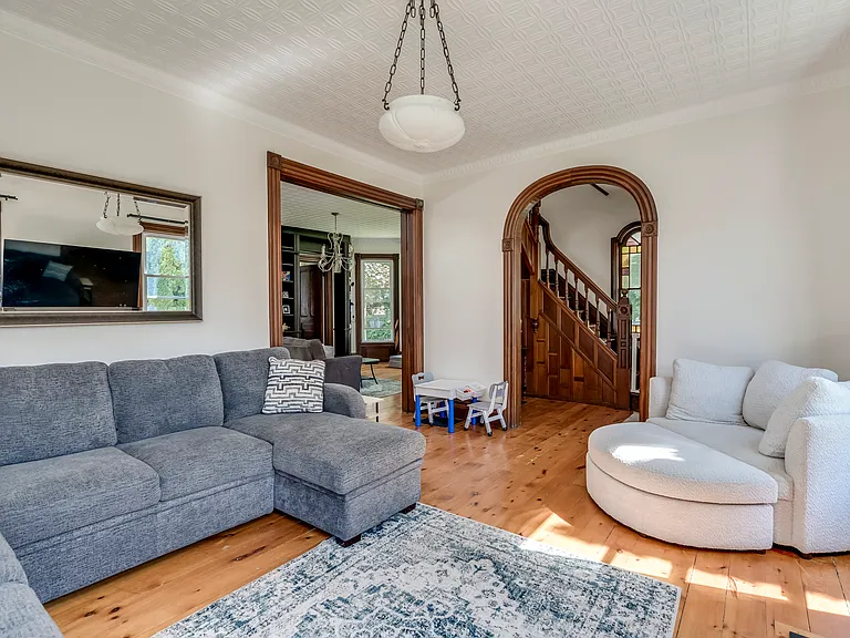 208 S Broad St — Photo 10