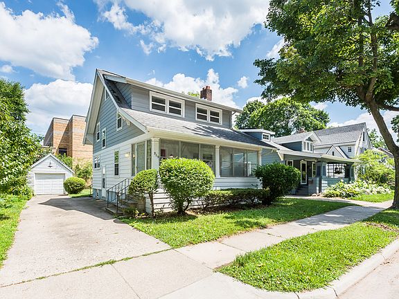 2nd image of 215 Buena Vista Ave