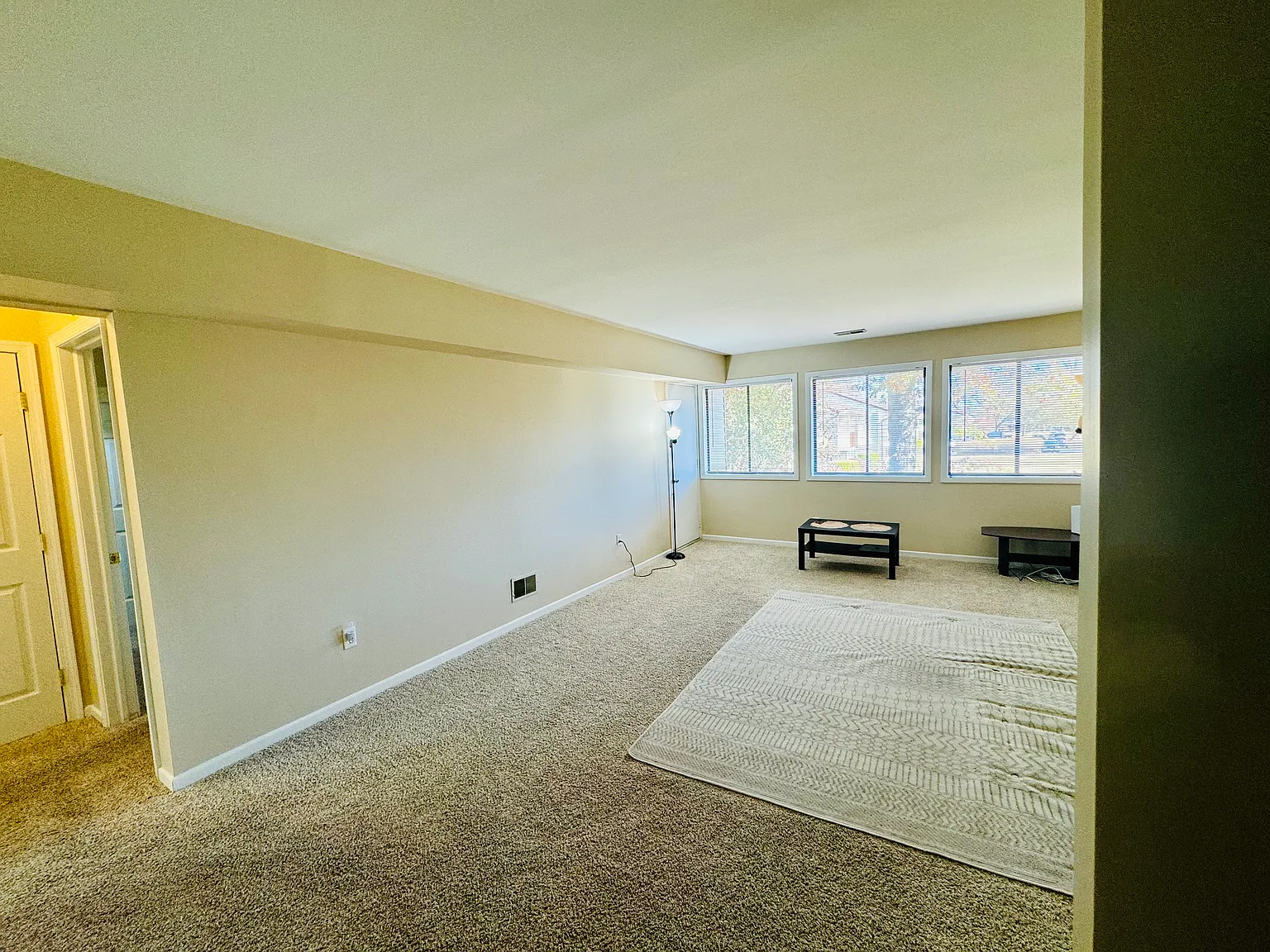 E16 Avon Dr, East Windsor — Photo 1