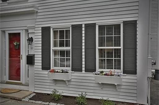 2nd image of 20 Munroe St