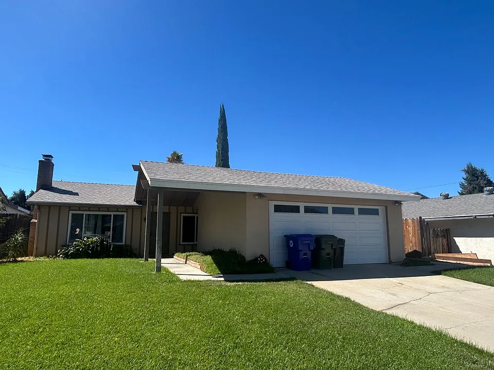 35121 San Carlos St