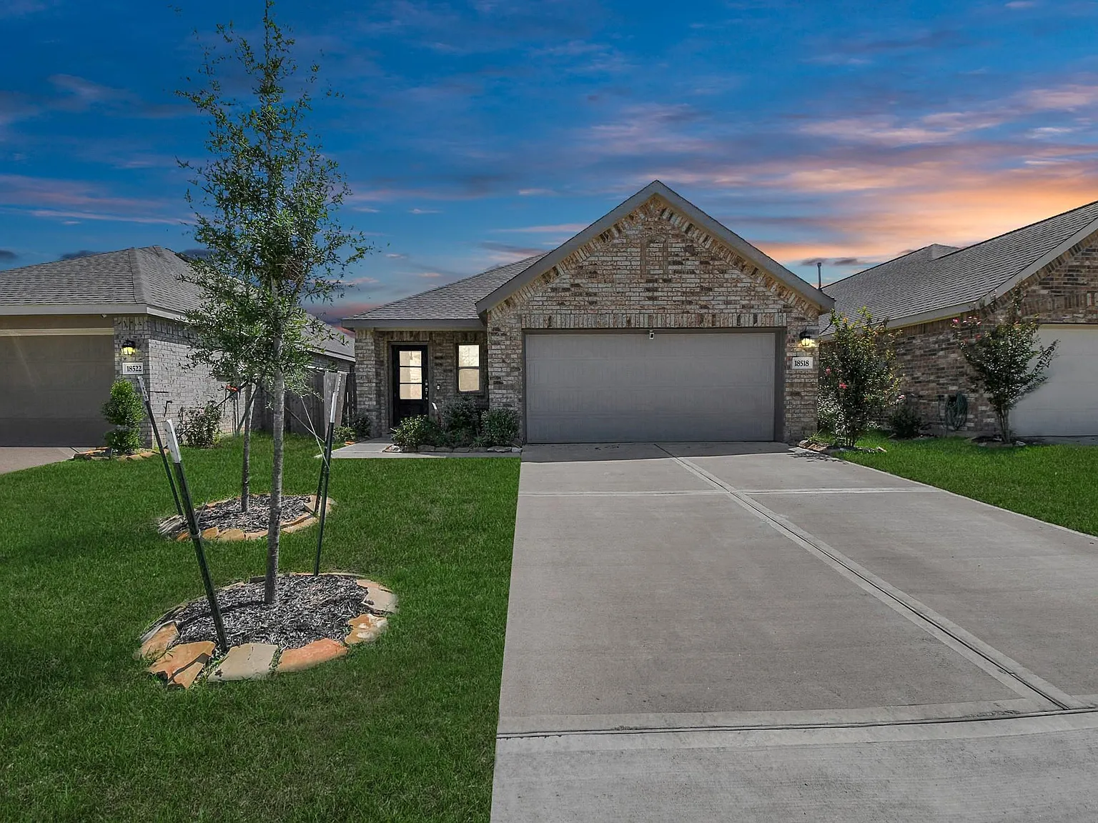 4 bed, 2.0 bath, 1558 sqft, $2,300 — Photo 1