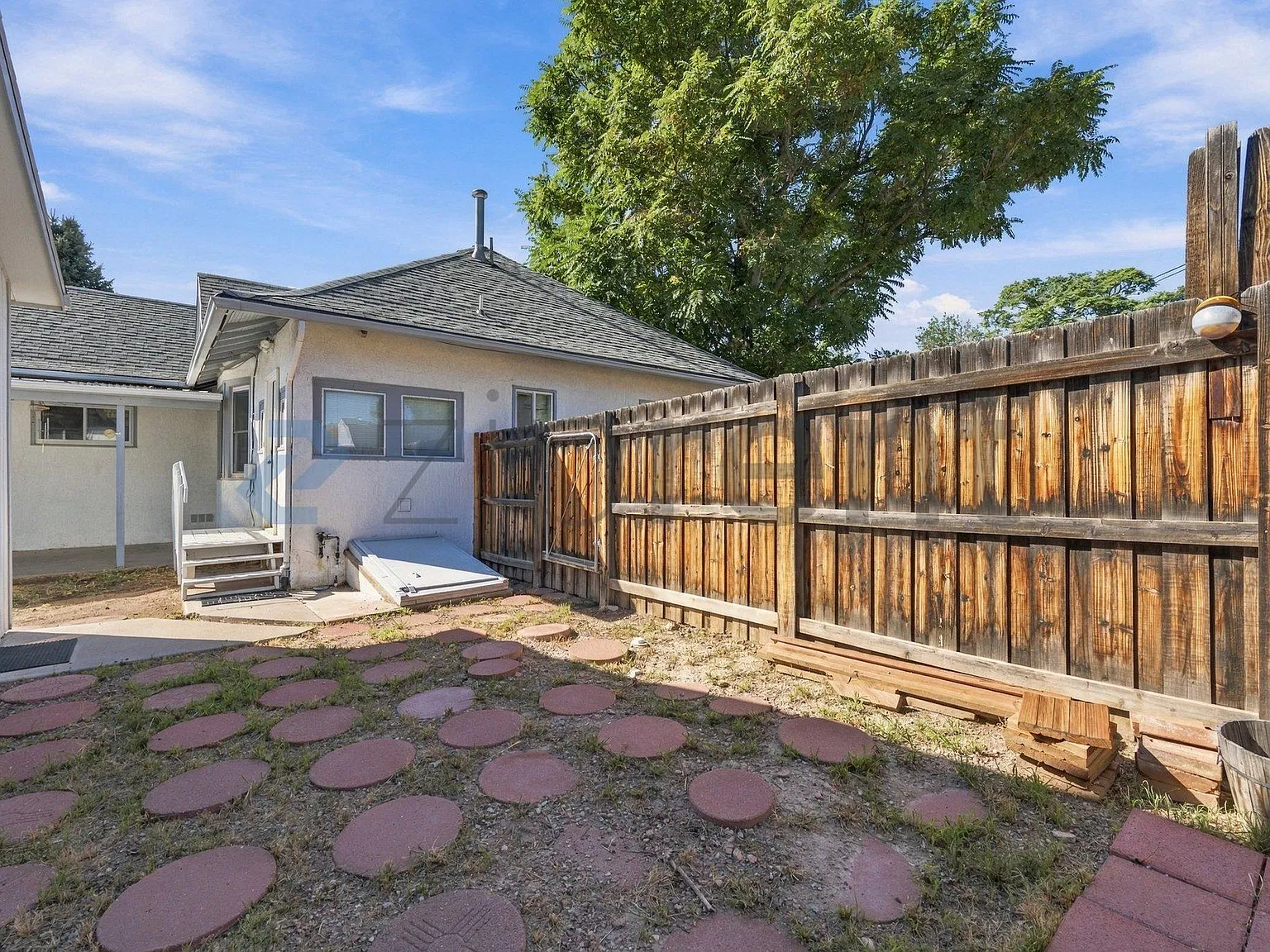 3 bed, 1546 sqft, $2,100 — Photo 3