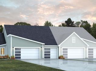 2504 Aquarius Ave SE, Mandan, ND 58554