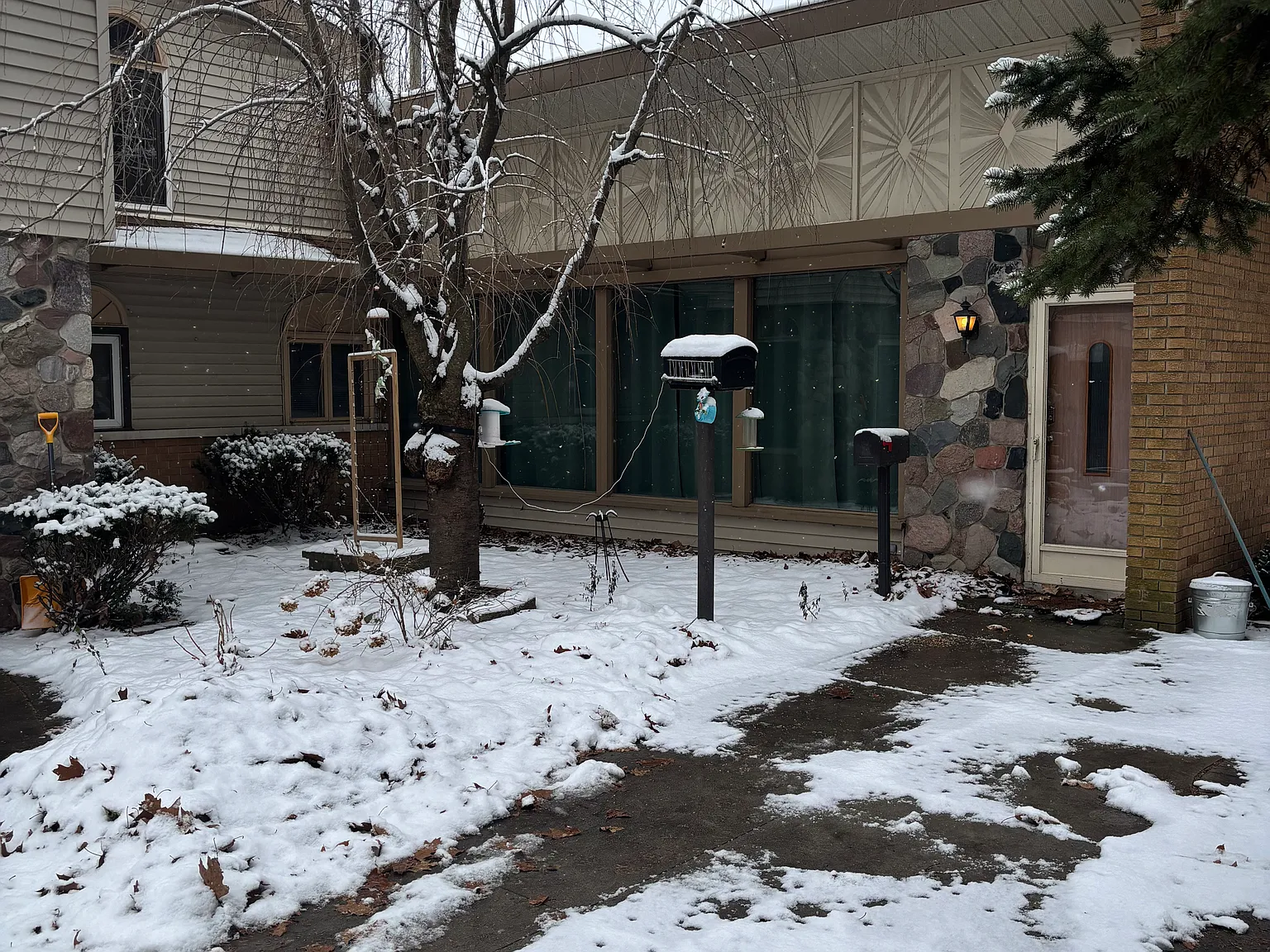 4 bed, 1731 sqft, $2,250 — Photo 3