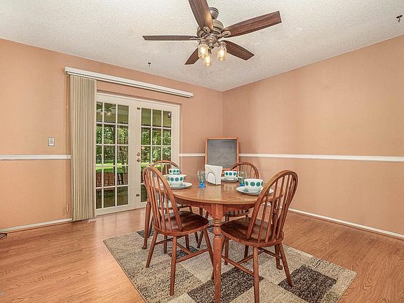 5th image of 3085 Las Palmas Dr